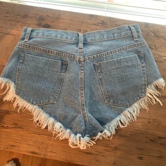 By The Way Denim shorts sz 27 *revolve* - Picture 8 of 11